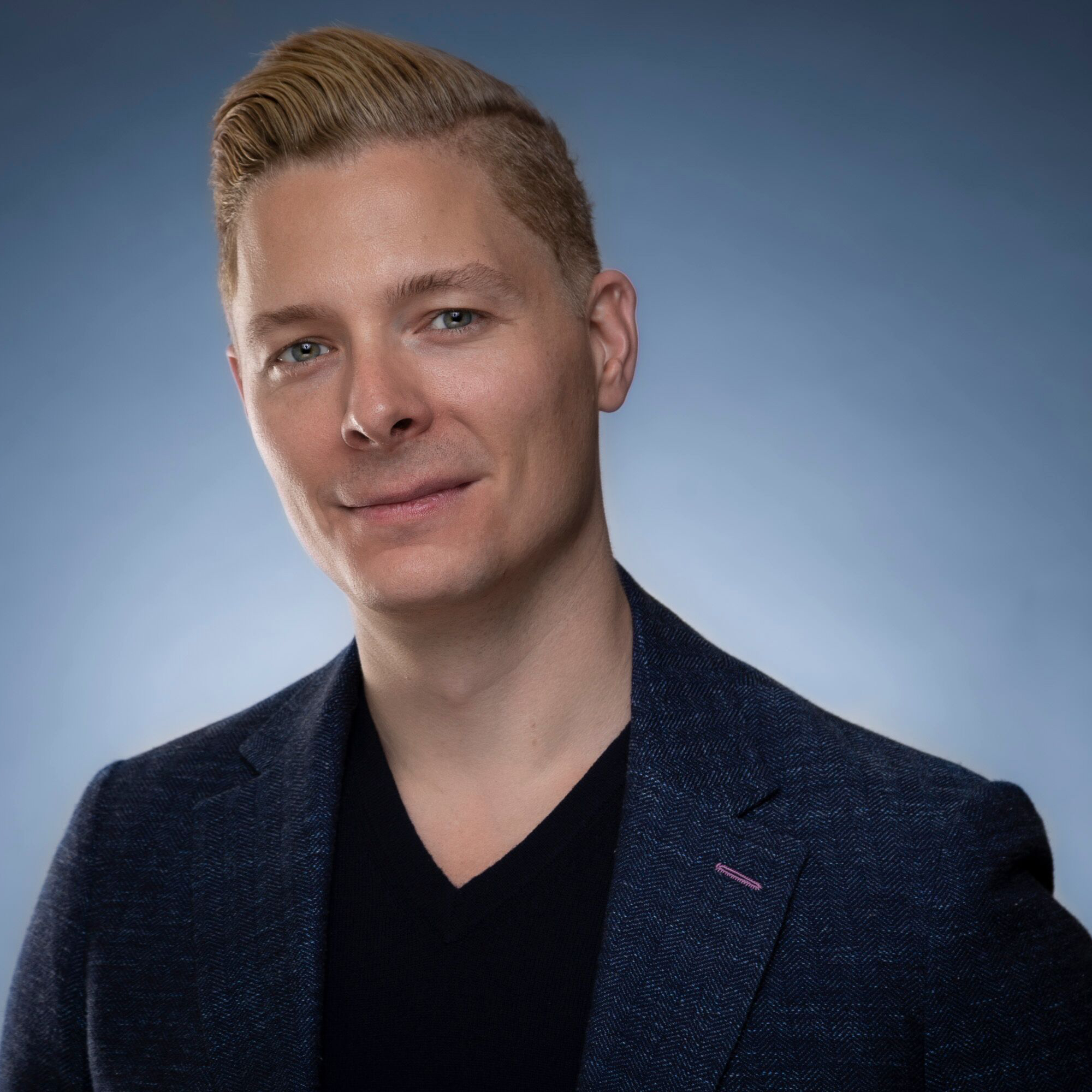 Ian Headshot Jbrown 2019 Lores Square1